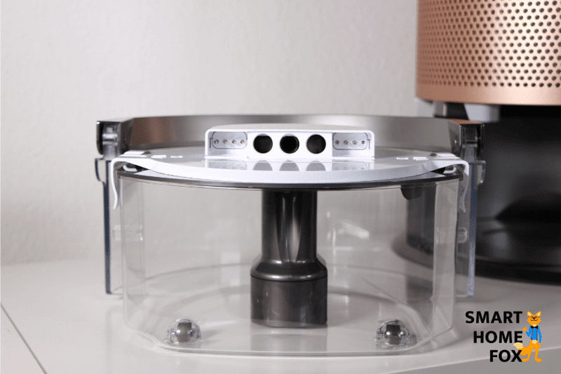 Der Wassertank ist gefüllt und im Dyson Purifier Humidify+Cool Formaldehyde PH04 Luftreiniger, Ventilator und Luftbefeuchter eingesetzt